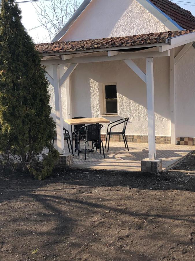 Mormota Vendeghaz Apartment Mezőkövesd Екстериор снимка
